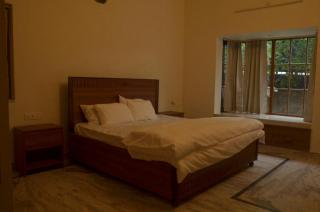 Bungalow-By Poit Stays - 4