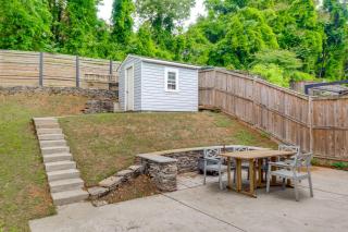 Arlington Townhome w/ Furnished Patio! - 8
