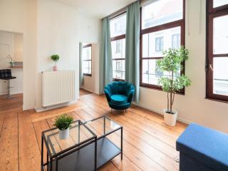 Old town lodge Antwerp Apartment - 8