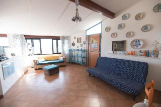 The Grandparents' Refuge between Sky and Sea - 3