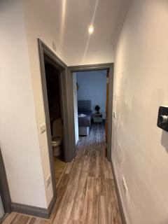 Charming & Bright Reading Stay Near River, Shops & Steps from Reading Station - 8