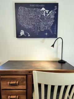 Bright & Spacious 1BR - UoM Area - 7