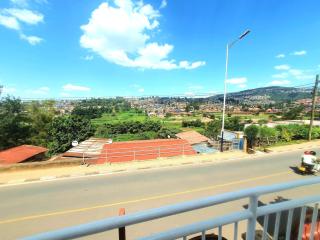 Park View Perch Guest house with Balcony near Downtown - 4