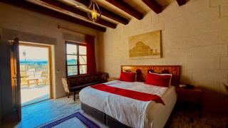 Crassus Cave Hotel - 4