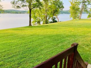 Riverfront Carriage House Cottage in Warsaw KY Apartment - 5