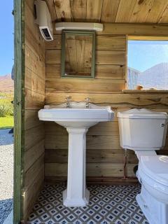Croagh Patrick Hut - 2