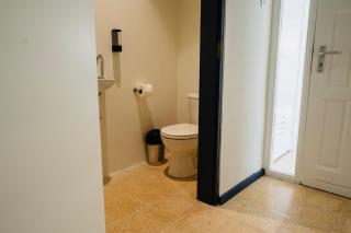 NEW 4 BR villa-private pool-10 min from beach - 4
