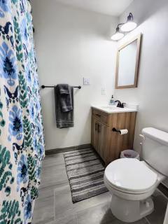 Bright & Spacious 1BR - UoM Area - 5
