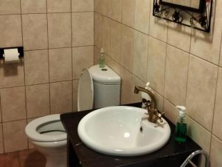 Anri Guesthouse - 8