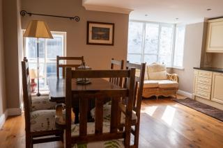 Westport town center two bed apt with old world charm - 5