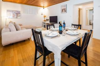 Viktor apartment - 0