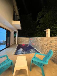 Hermosa casa con piscina privada cerca a Girardot - 7