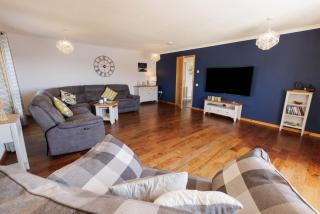 Bellevue House - 3