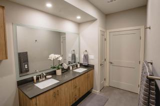 2 Bed 2 Bath Apt Near Airport & Shopping Points - 9