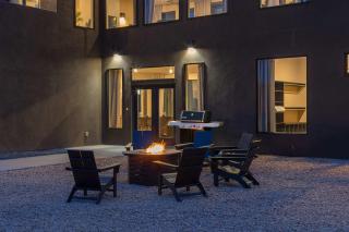 The Highlander - Luxe Hot Tub Firepit Views - 7
