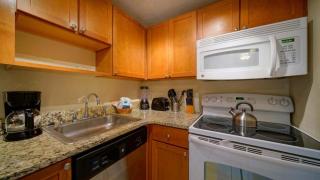 La Costa Beach Club Resort - 1BR Suite - 5