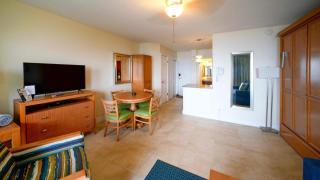 La Costa Beach Club Resort - 2BR Suite - 4