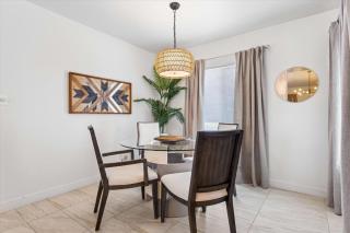 Cactus Breeze Retreat with Pool Hot Tub and 2 Suites - 7