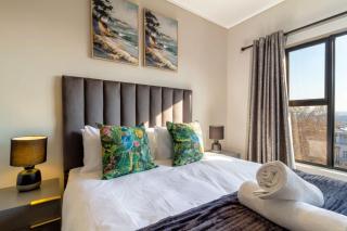 Captain's Hideaway - Executive One Bedroom Suite - 2