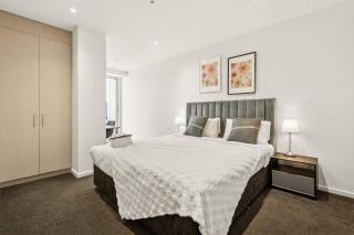 Vision On Morphett 2BR Apartment With Parking - 2