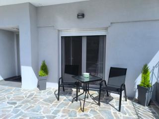 Rael Apartments - 4