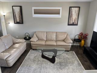 3 BDR - Bonus Room - King Bed - Garage - Near Airport - 8