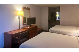 Studio 6 Suites Louisville KY Airport/Expo Center - 1