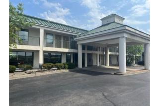 Studio 6 Suites Louisville KY Airport/Expo Center - 2