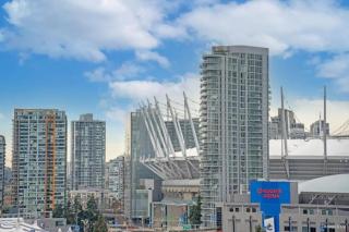 Beautiful 2 Bedroom Apartment Downtown Vancouver - 1
