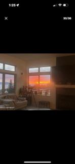 Sunrise Sunset Bayview Home - 2