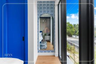 4BR New Modern Greece Vibes in Miami - 2