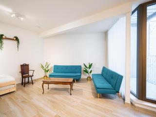 Spacious City Retreat with Balcony - 0