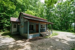 Private Getaway 3BR wHot Tub - 0
