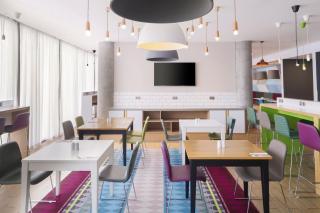 Holiday Inn Express Aberdeen Airport by IHG - 1