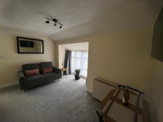 Wood Lodge Estate - 3