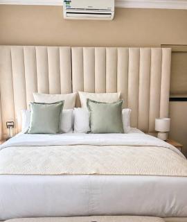 5 Bed Boutique Villa with Pool and Jacuzzi - 5