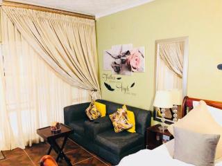 Studio in Golden Acres – Kwekwe - 2371 - 9
