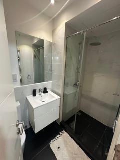 Embassy Luxury Haven - 6