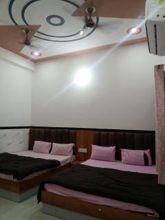 Shloka guest house - 0