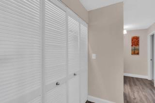 Arlington 2BR 2Ba Apartment in Crystal City - 2