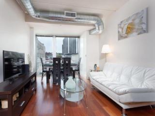 Fully Furnished 2 Bedroom 1 Bathroom Apartment near Rittenhouse apts - 0
