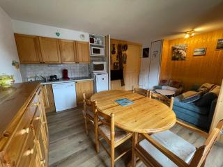 Appartement confortable proche loisirs, 6 pers, Wifi - FR-1-840-8 - 0