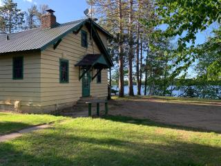 Gresham Shores - Big Dipper - PET FRIENDLY - 1