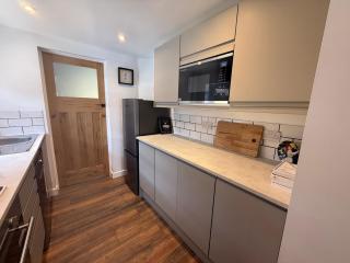 Sunset Cottage - 2