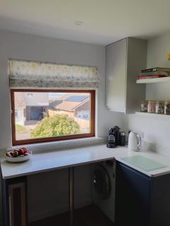 Seaview Serenity - Coastal Escape in Westward Ho! - 4