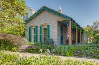 2nd Street Inn: Historic 1870s Gem Steps From Main - 0