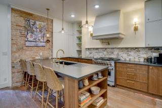 2nd Street Inn: Historic 1870s Gem Steps From Main - 3