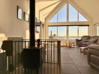 Idyllic Villa at Harray Loch With Views, 4 Bedrooms - 6