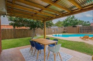 7007 Londmeadow Drive Sachse, TX 75048 - 2
