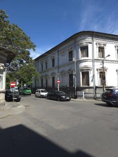 Heart of Bucharest Villa - 3